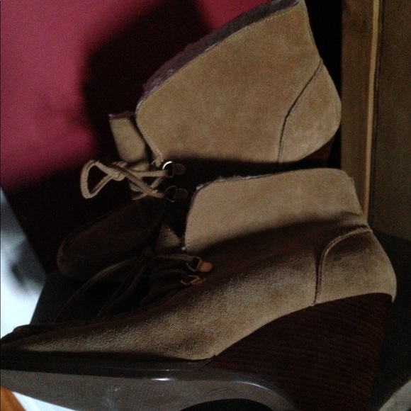 Michael Kors Booties Wedges Sz 10 - Picture 3 of 3
